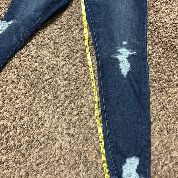 Women's Madewell 9” High Rise Distressed Blue Jeans - Picture 3 of 5